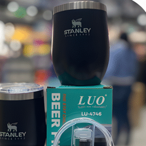 mate de acero inoxidable con tapa